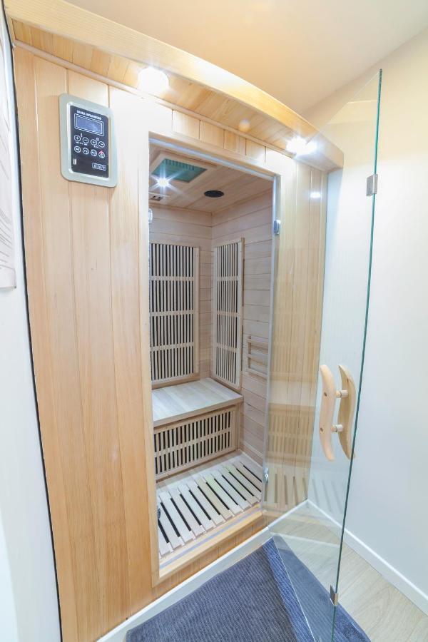 Prestigeloc - 3 Studios Au Choix - 2 Avec Sauna Prive Gratuit, 1 Avec 3 Couchages, Centre-Ville Orleans Exterior photo